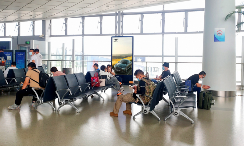 徐州观音机场出发候机大厅电子刷屏广告